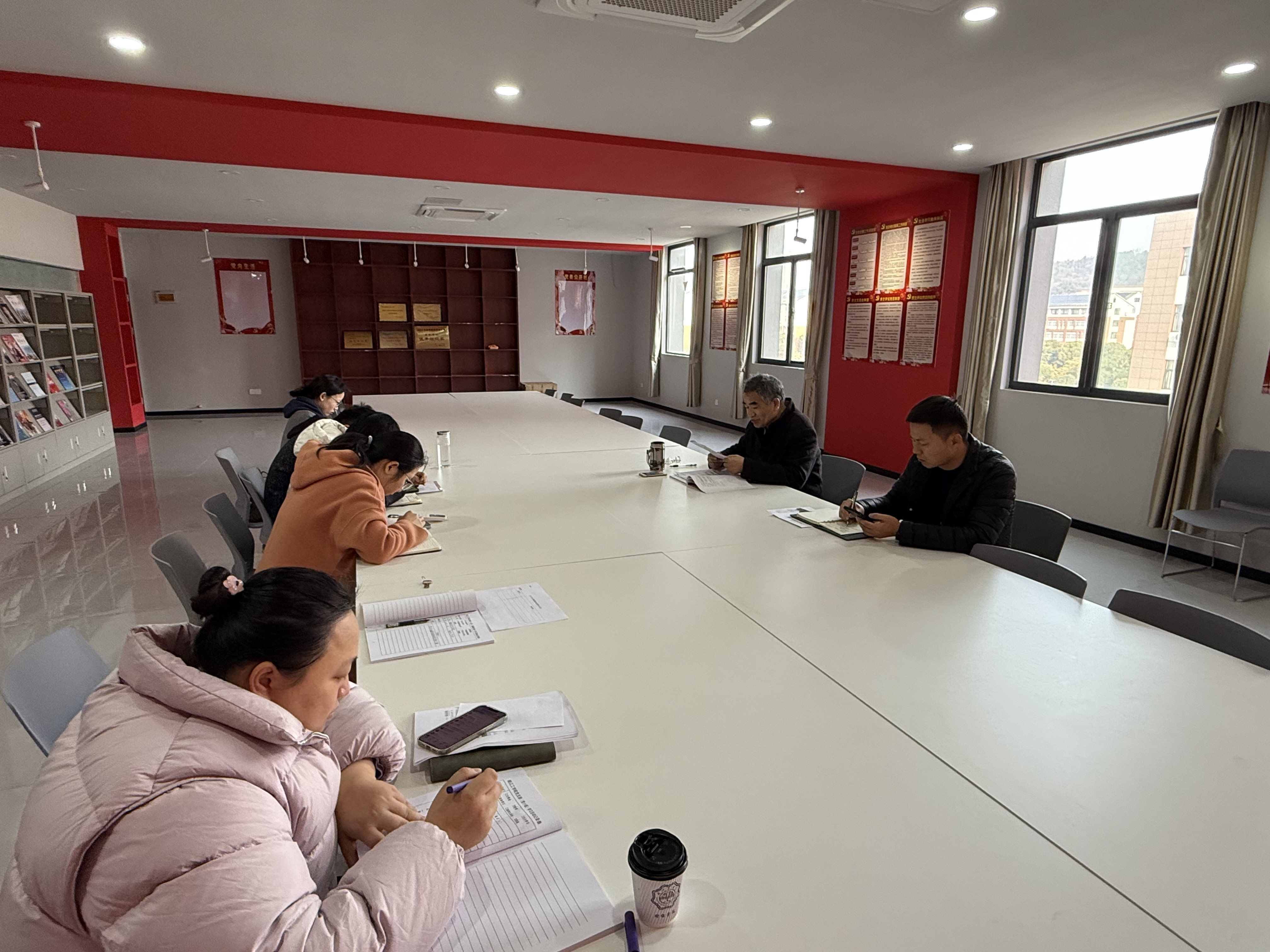 财经学院党总支召开专题会议部署党组织组织生活会和民主评议党员工作