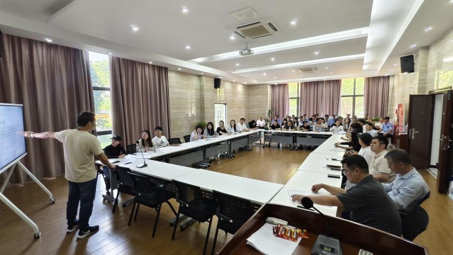 郑蒲港校区顺利开展灭火和应急疏散演练活动