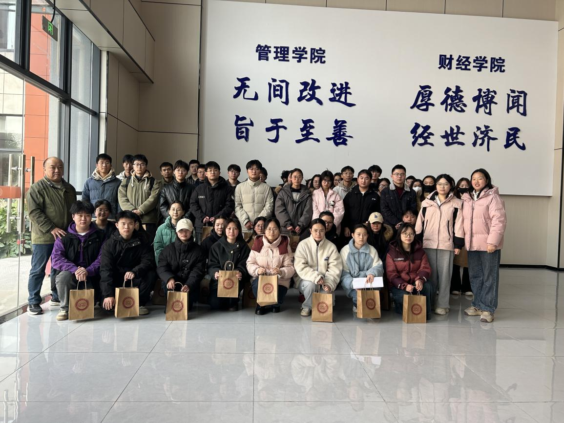 <strong>暖心护航，助力研途——管理学院开展考研送温暖活动</strong>